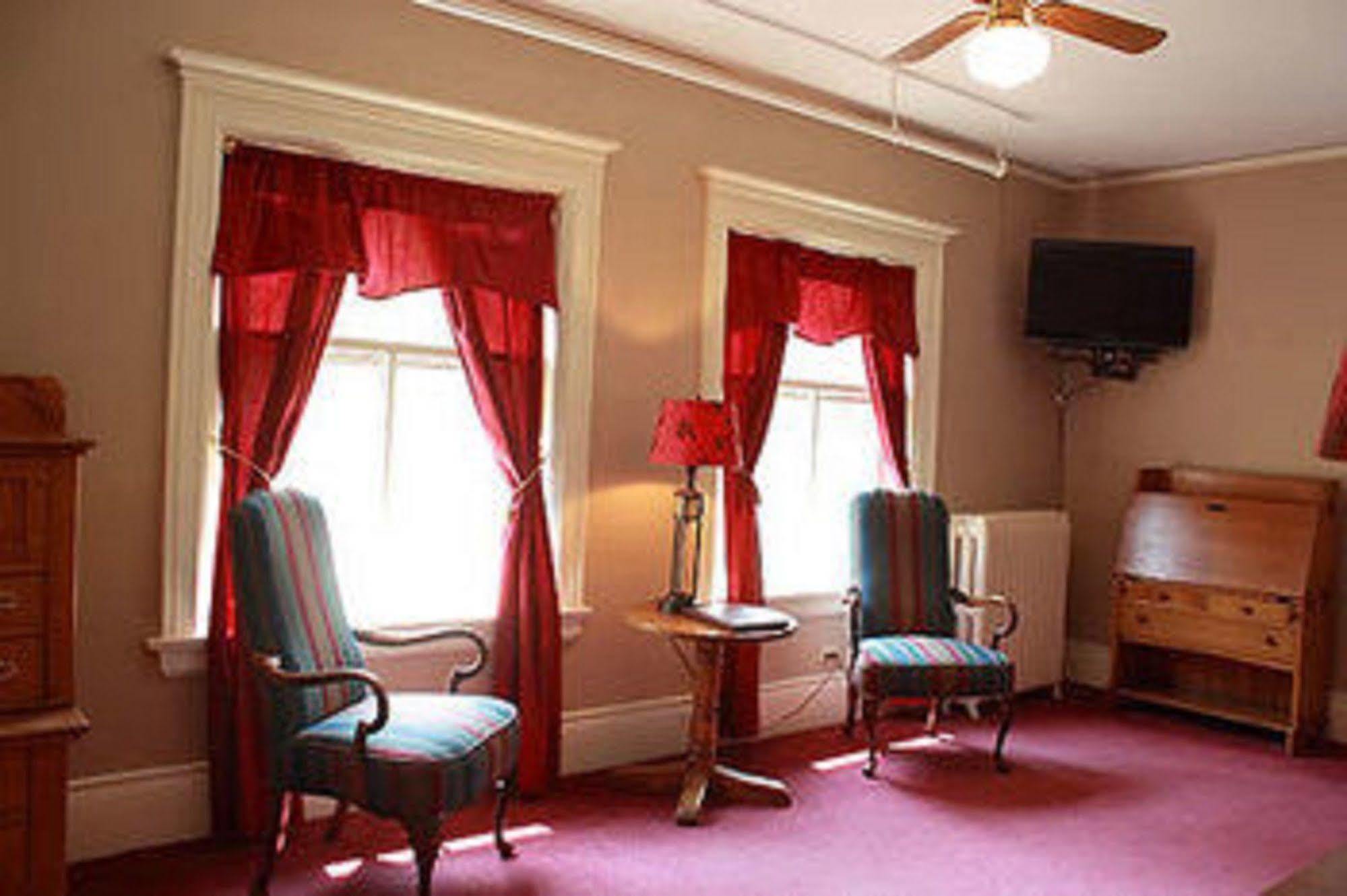 The Historic Redstone Inn エクステリア 写真