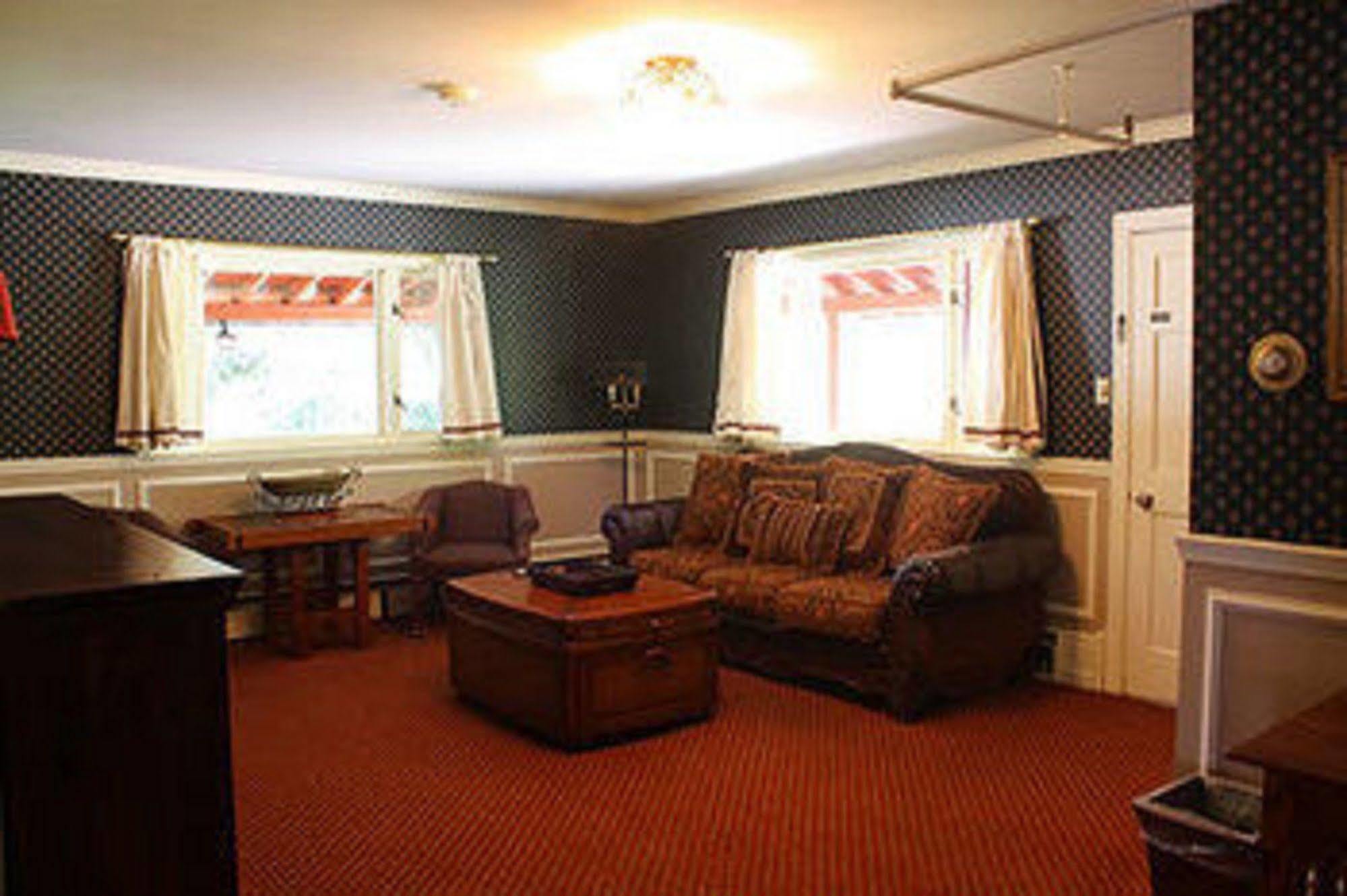 The Historic Redstone Inn エクステリア 写真