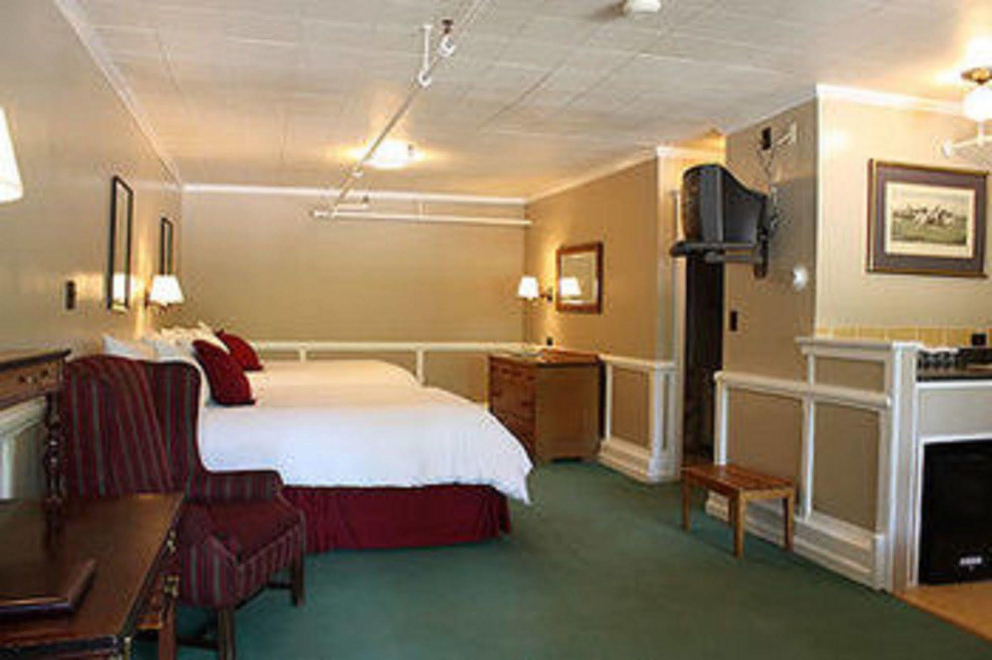 The Historic Redstone Inn エクステリア 写真